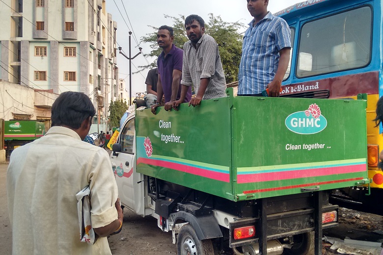 ktrdistributes176swachhautos